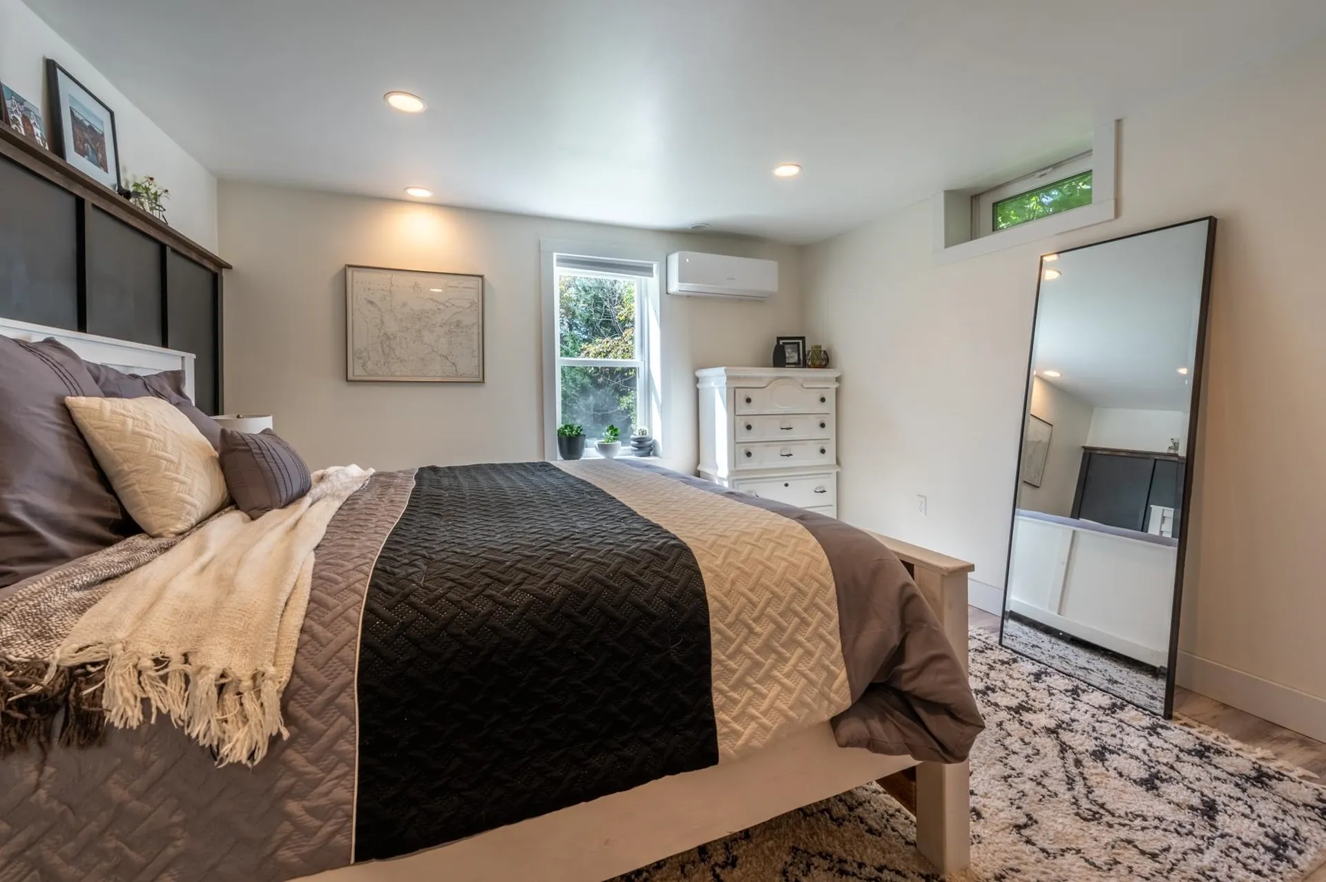 246 Barrett Road New London NH 03257