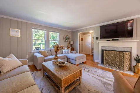 246 Barrett Road New London NH 03257