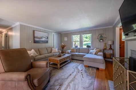 246 Barrett Road New London NH 03257