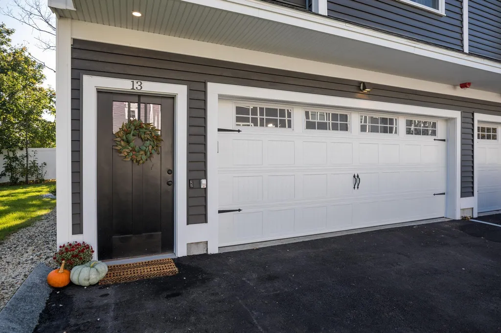 55 Ocean Road Portsmouth NH 03801