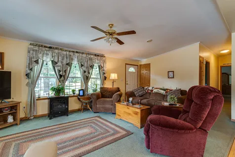 140 Eagle Drive Rochester NH 03868