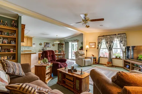 140 Eagle Drive Rochester NH 03868
