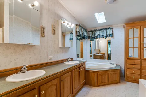 140 Eagle Drive Rochester NH 03868