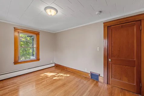 117 Gilford Avenue Laconia NH 03246