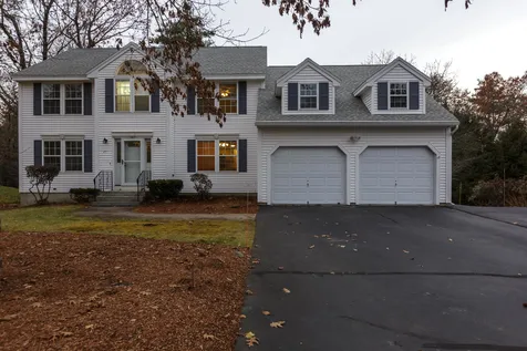 25 Cambridge Drive Merrimack NH 03054