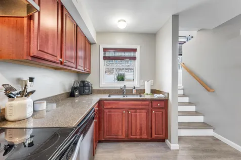 17 Sullivan Way Laconia NH 03246