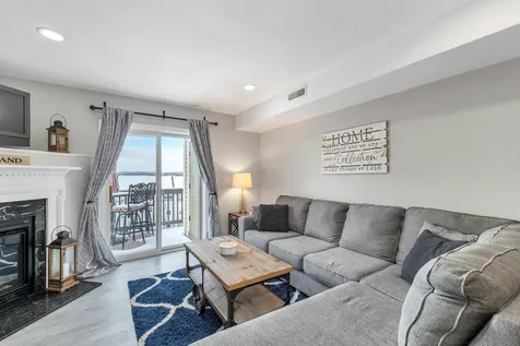 17 Sullivan Way Laconia NH 03246