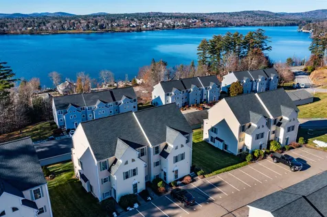 17 Sullivan Way Laconia NH 03246