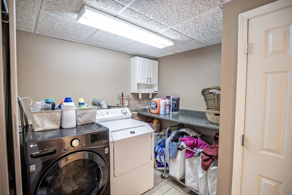 14 Greeley Street Hudson NH 03051