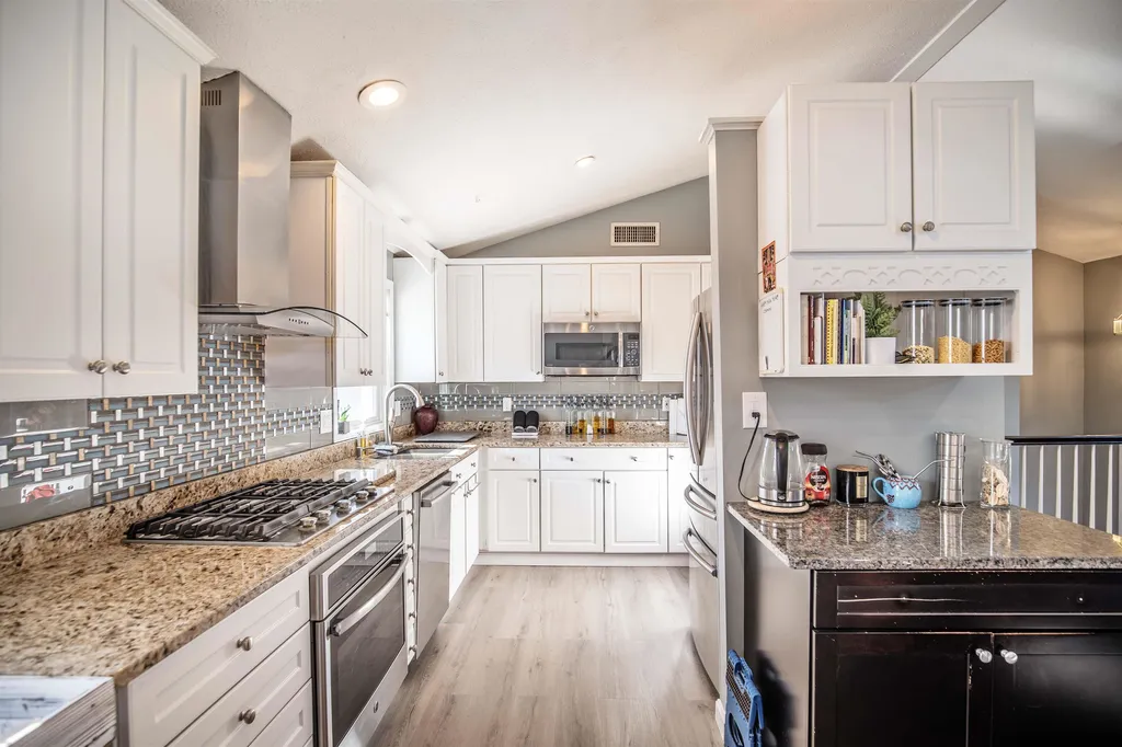 14 Greeley Street Hudson NH 03051