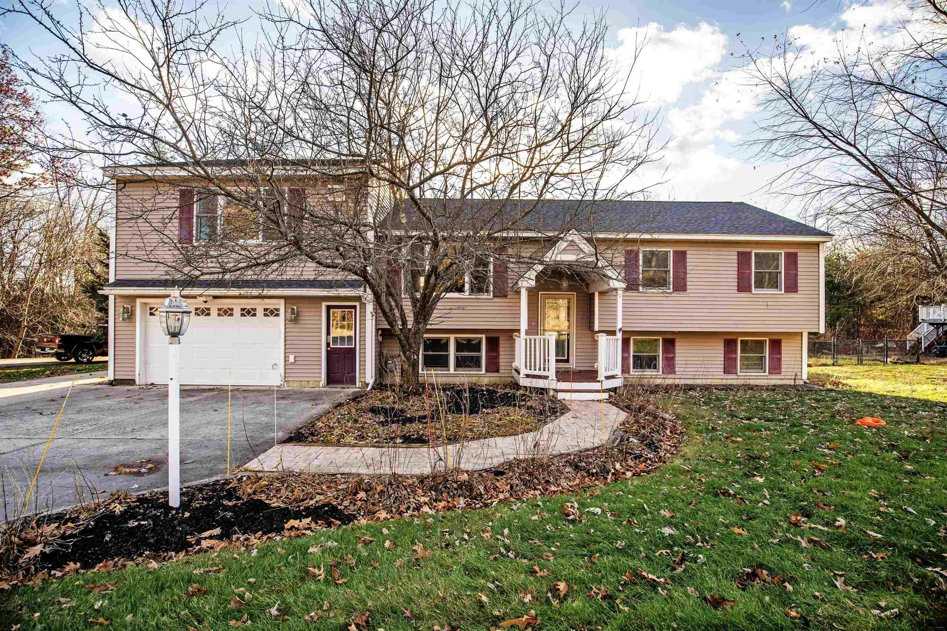 14 Greeley Street Hudson NH 03051