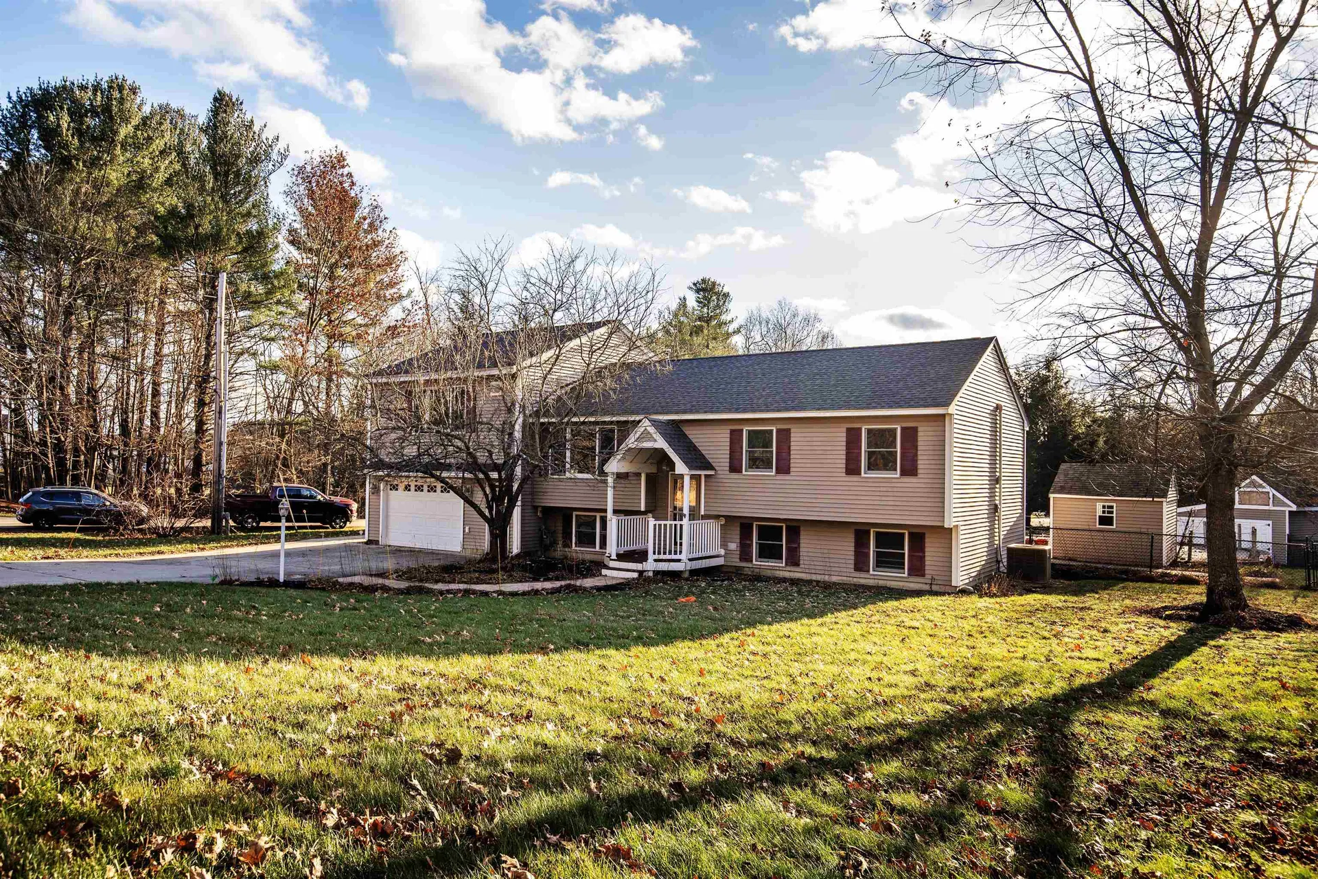 14 Greeley Street Hudson NH 03051