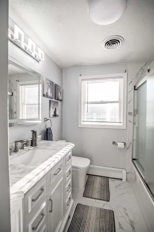 14 Greeley Street Hudson NH 03051