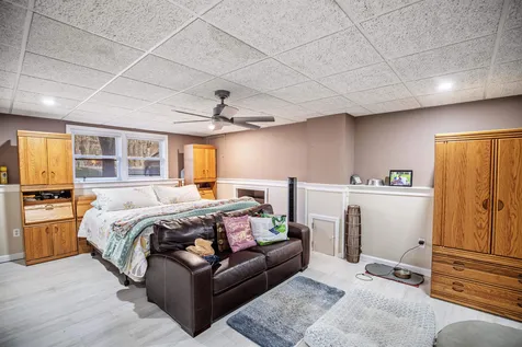 14 Greeley Street Hudson NH 03051