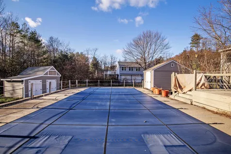 14 Greeley Street Hudson NH 03051