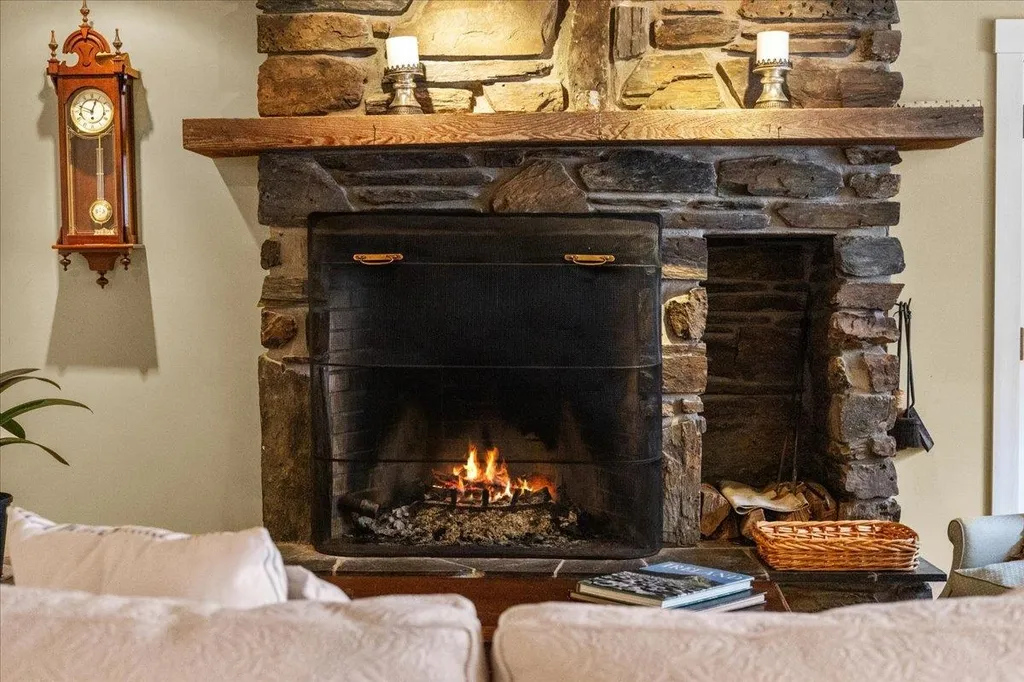 283 Gilcrist Road Stowe VT 05672