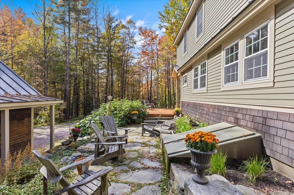 283 Gilcrist Road Stowe VT 05672