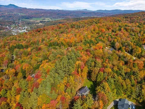 283 Gilcrist Road Stowe VT 05672