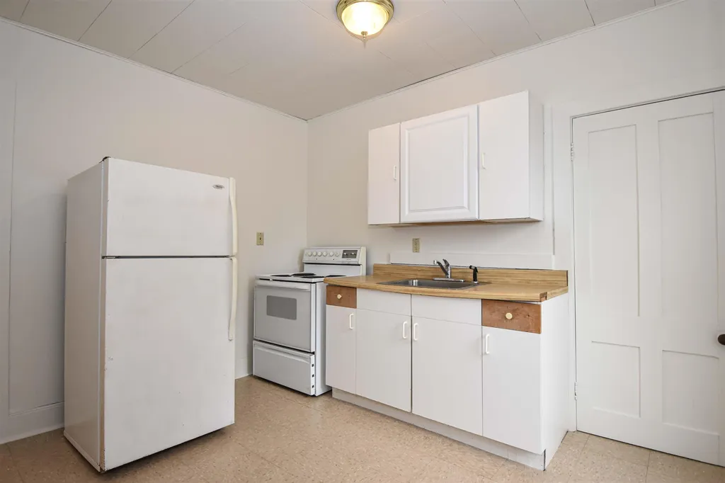 3 East Street Vergennes VT 05491