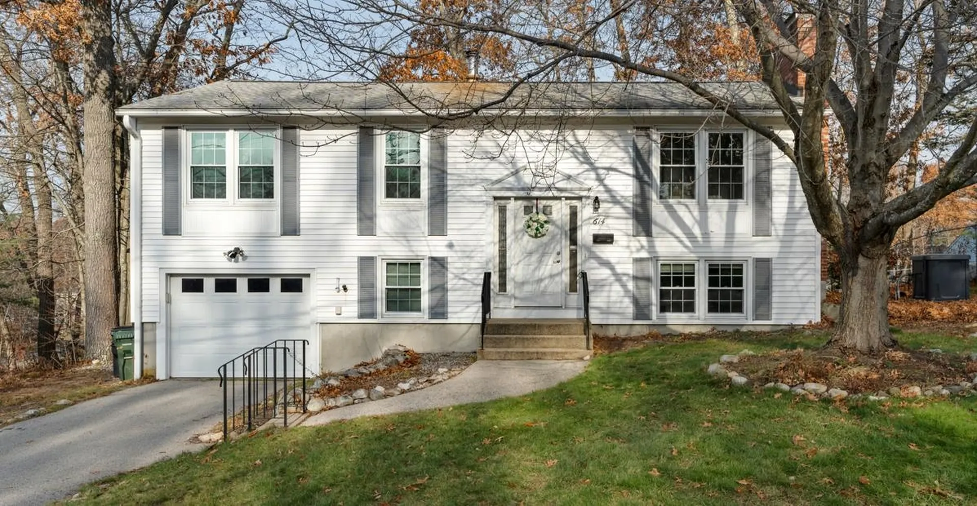 614 Oak Street Manchester NH 03104