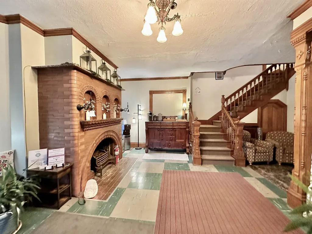 142 N. Main Street St. Albans City VT 05478