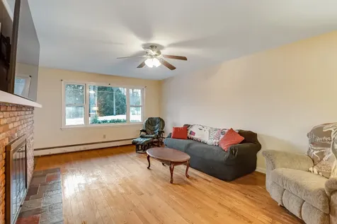4 Forest Road Essex VT 05452
