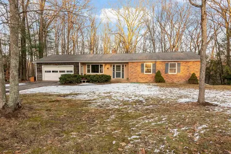 4 Forest Road Essex VT 05452