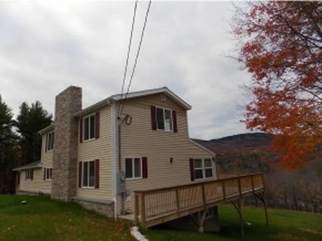 991 Cherry Valley Road Gilford NH 03249