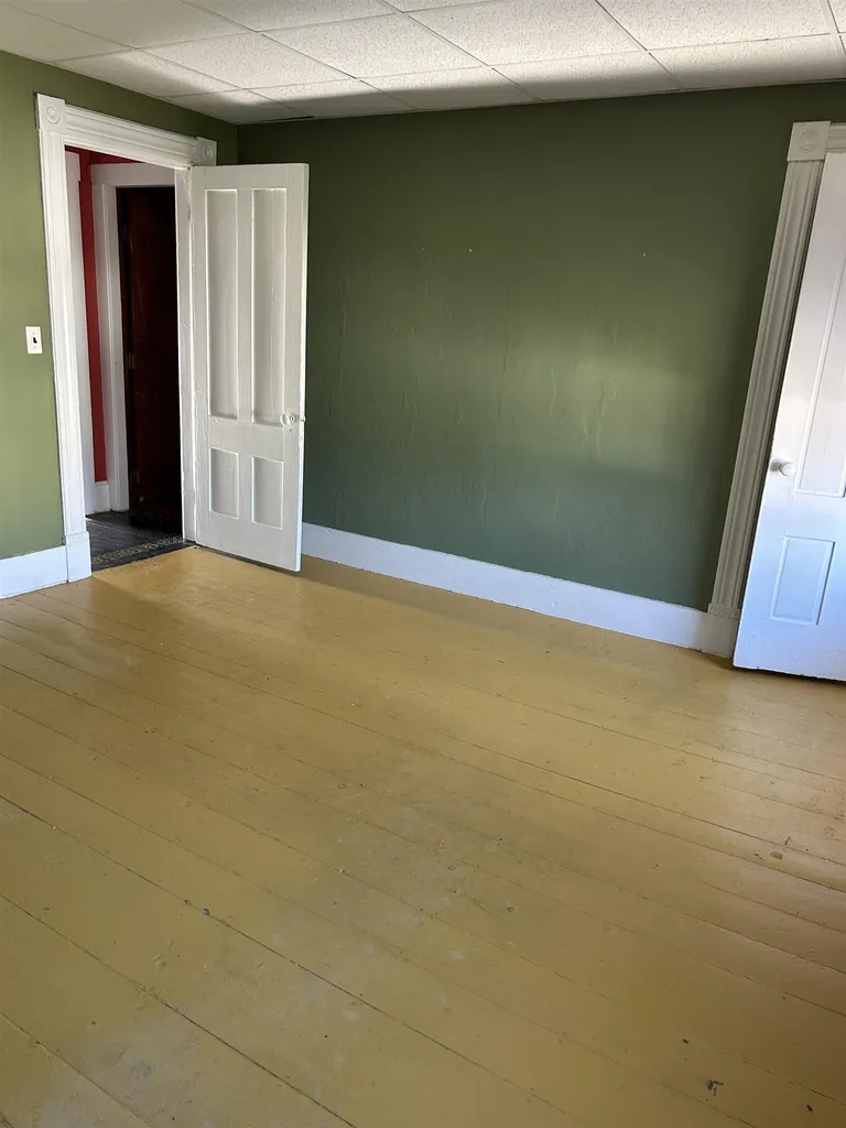 3 Paige Avenue Nashua NH 03064