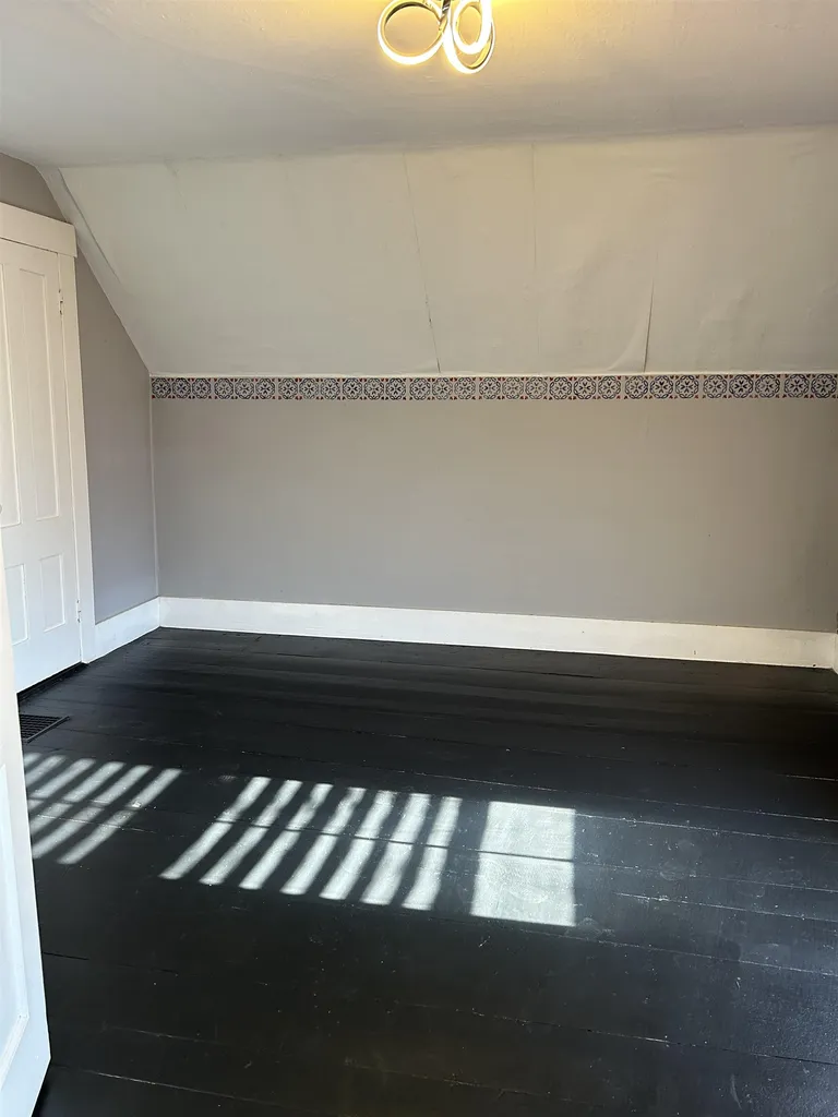 3 Paige Avenue Nashua NH 03064