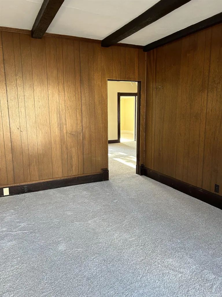 3 Paige Avenue Nashua NH 03064
