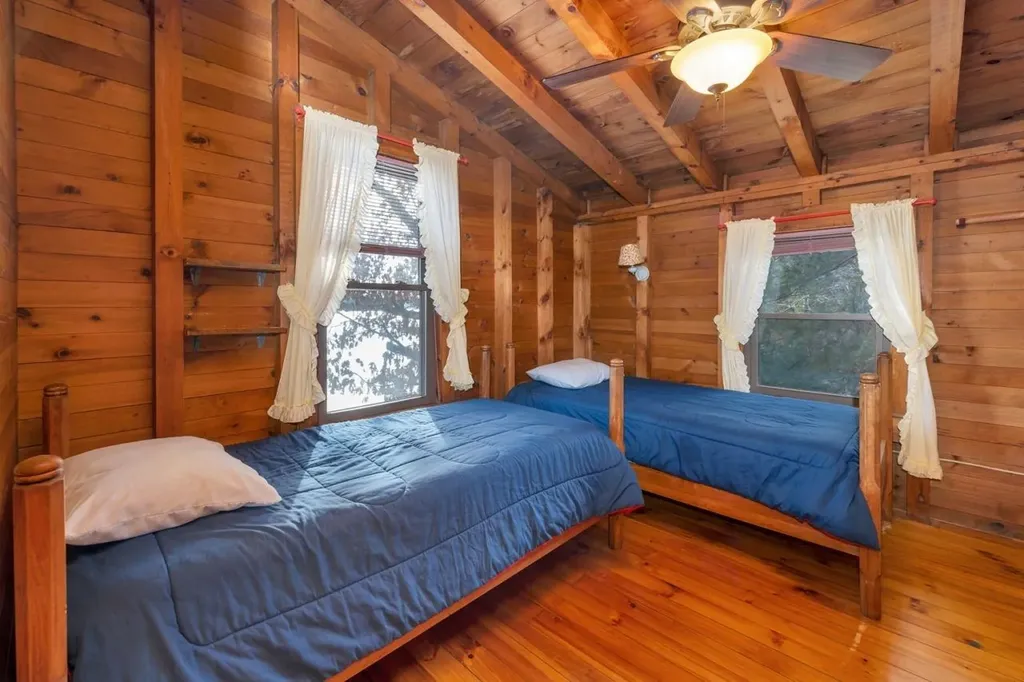 48 Sewall Road Wolfeboro NH 03894