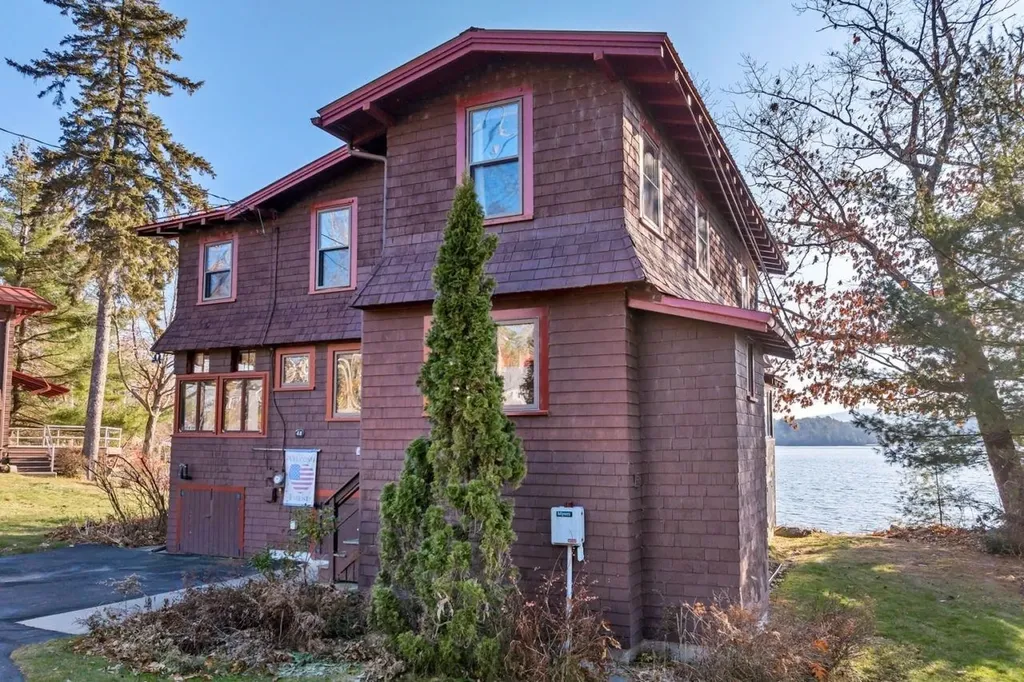 48 Sewall Road Wolfeboro NH 03894