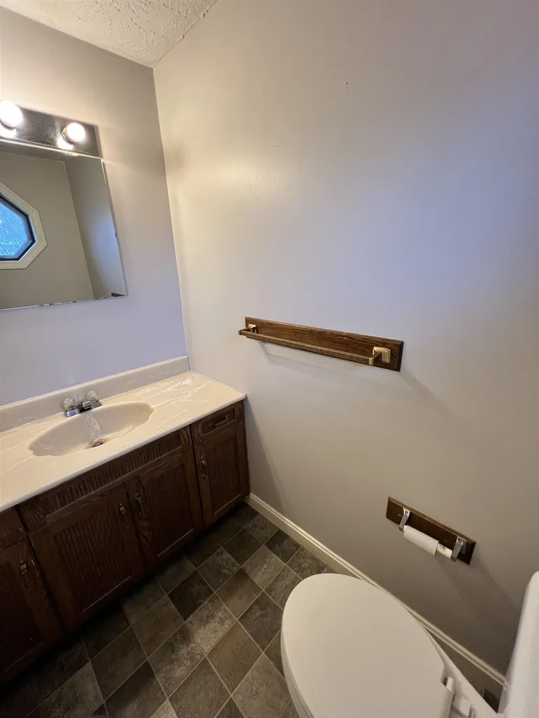 19 Swift Lane Merrimack NH 03054
