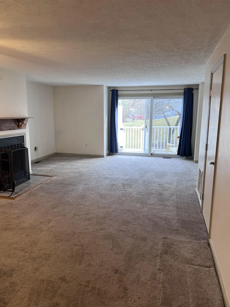 19 Swift Lane Merrimack NH 03054