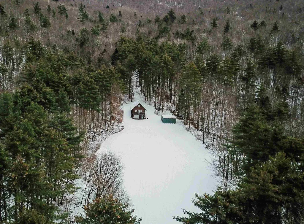 160 Cross Road Piermont NH 03779