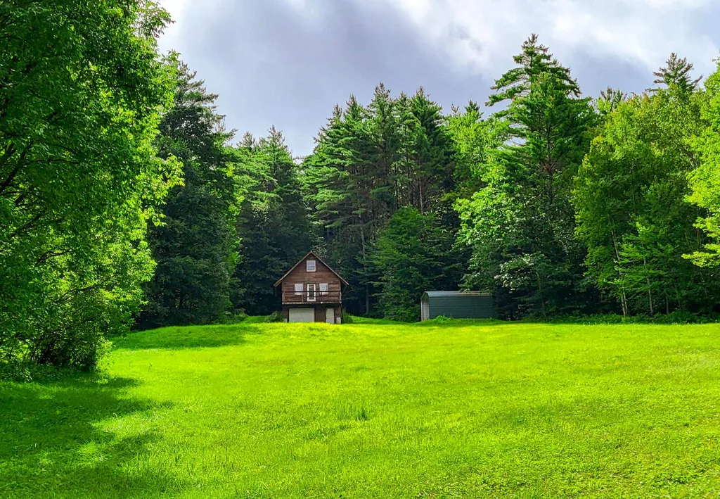 160 Cross Road Piermont NH 03779