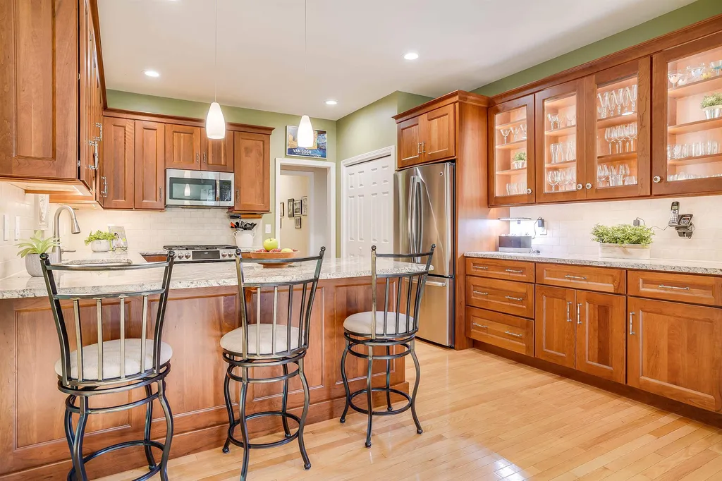 7 Glen Court Amherst NH 03031