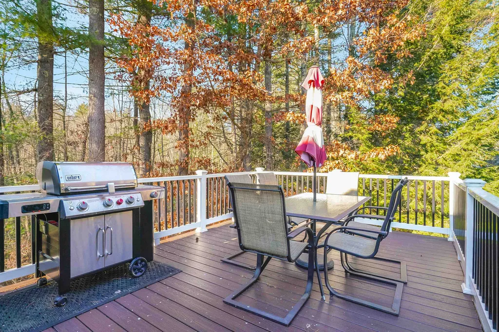 7 Glen Court Amherst NH 03031
