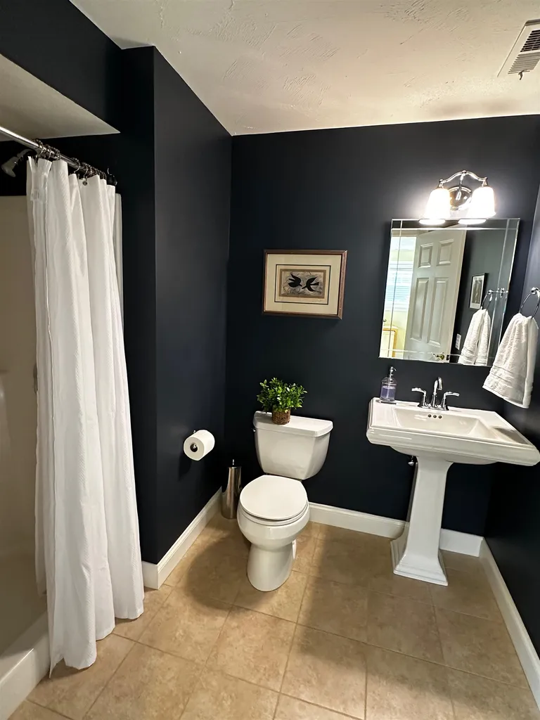 7 Glen Court Amherst NH 03031