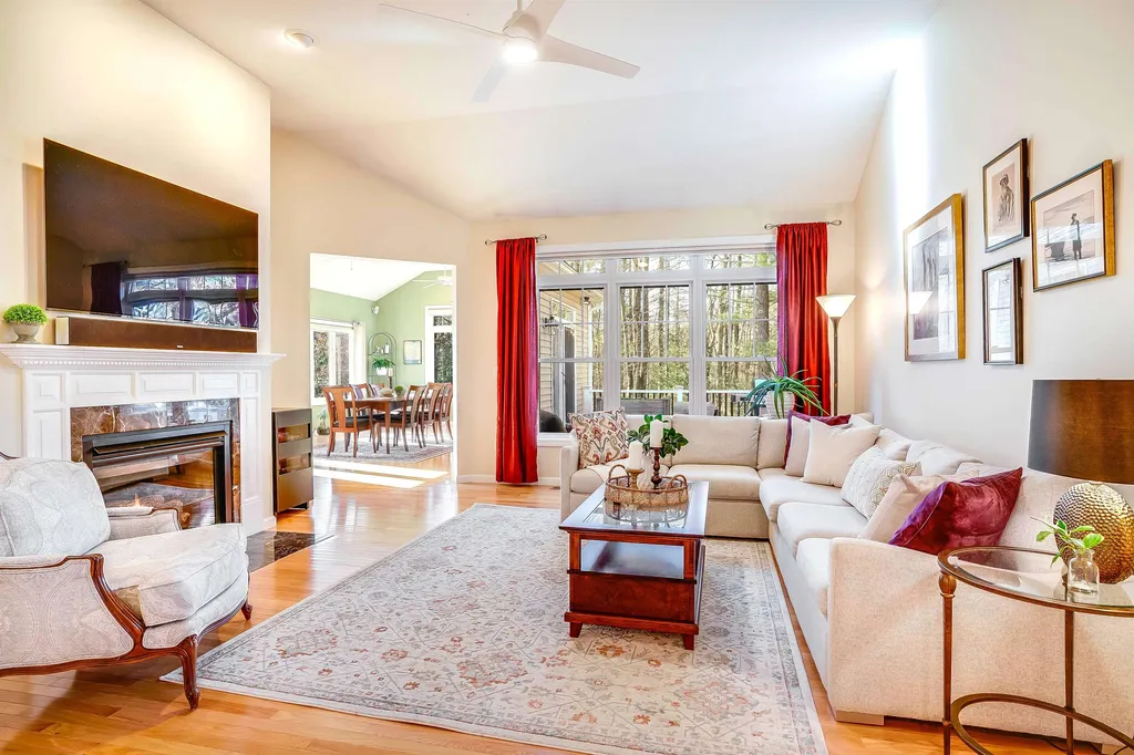 7 Glen Court Amherst NH 03031