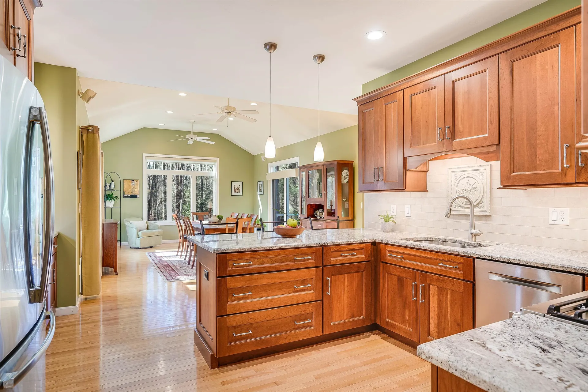 7 Glen Court Amherst NH 03031