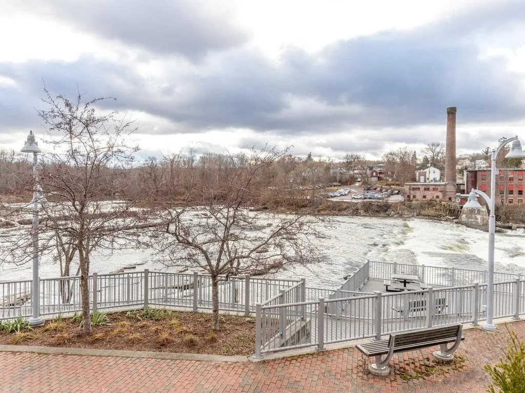 60 Winooski Falls Way Winooski VT 05404