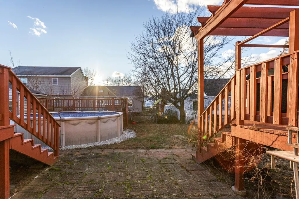 23 Cd Hunt Street Nashua NH 03060