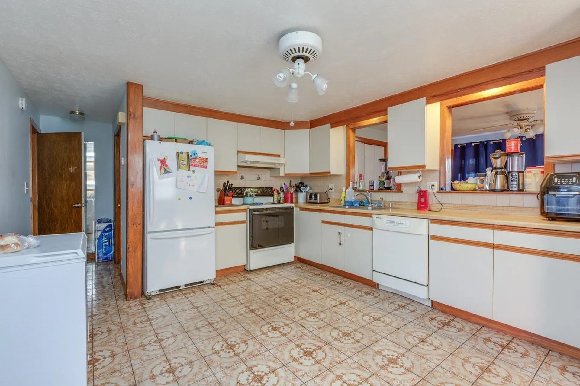 23 Cd Hunt Street Nashua NH 03060