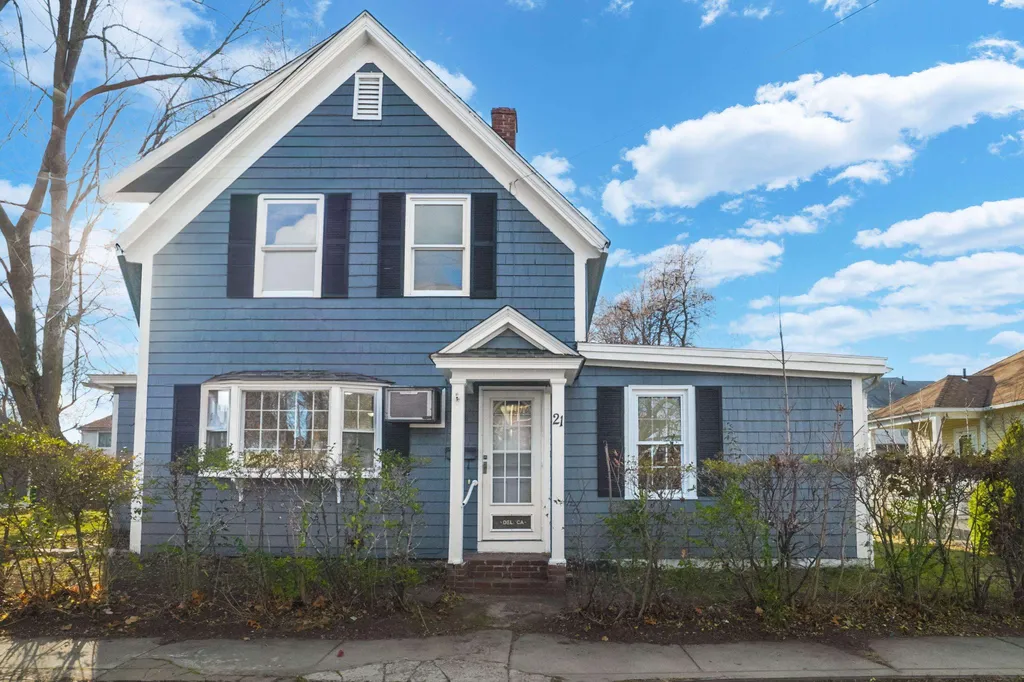 21 Ritter Street Nashua NH 03060