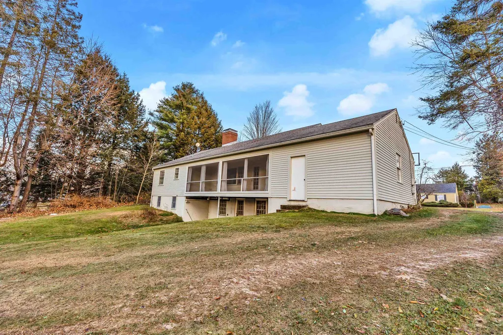 11 Lookout Hill Road Peterborough NH 03458