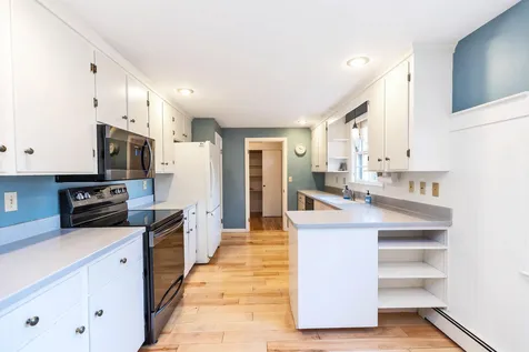 11 Lookout Hill Road Peterborough NH 03458