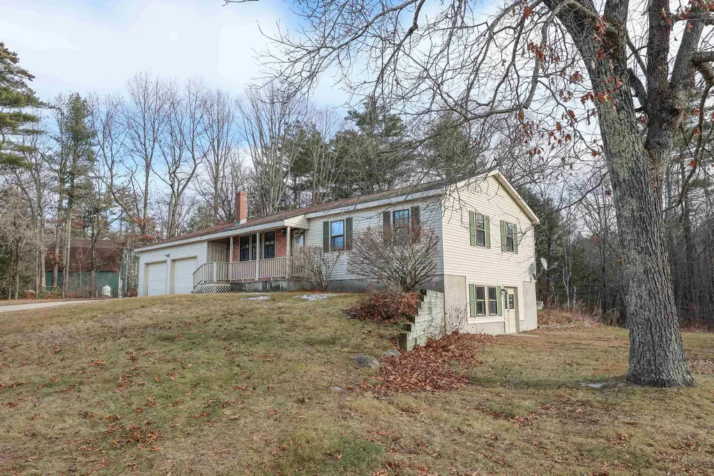 8 Nichols Avenue Brookline NH 03033