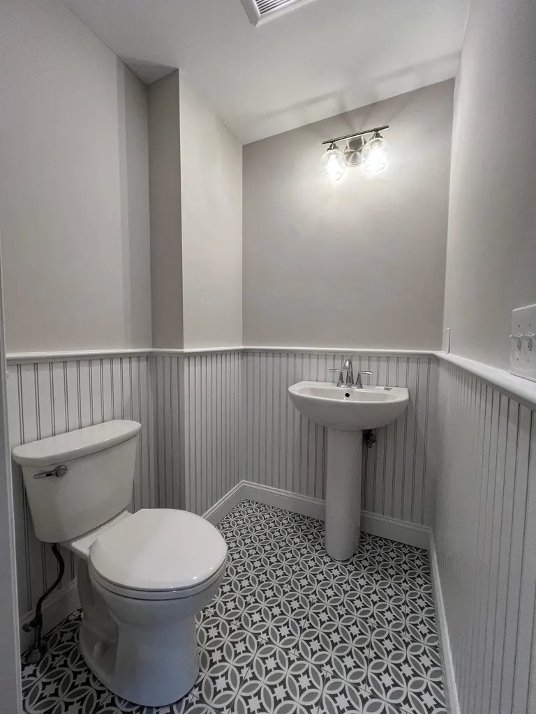 24 Juniper Lane Portsmouth NH 03801